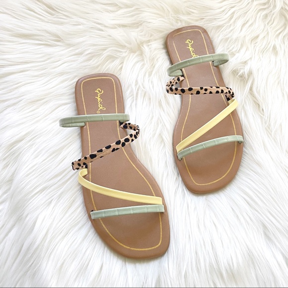 Strappy square toe slip on sandals slides flat - Picture 8 of 11